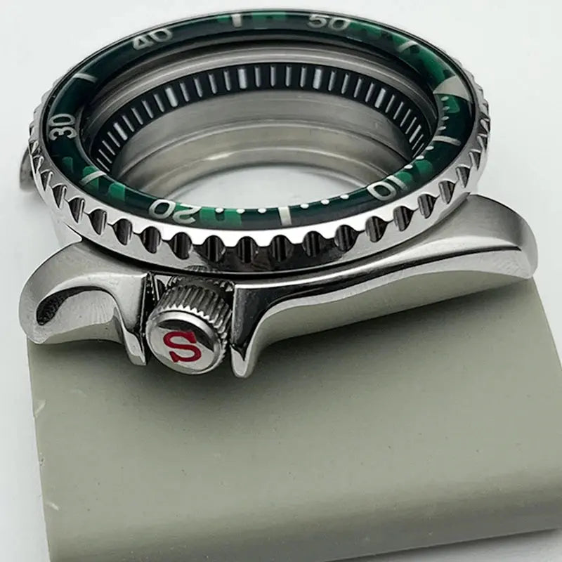 SKX007 Stainless Steel Case for NH34/NH35/NH36/4R/7S, 41mm Sapphire Mirror, 22mm Lug - STRAPS