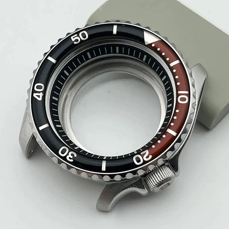 SKX007 Stainless Steel Case for NH34/NH35/NH36/4R/7S, 41mm Sapphire Mirror, 22mm Lug - STRAPS