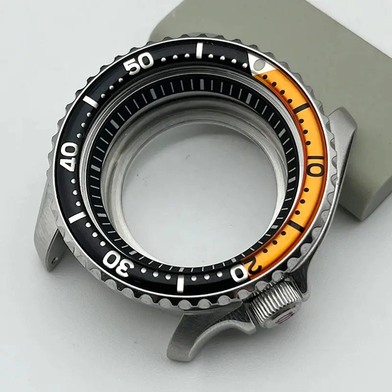 SKX007 Stainless Steel Case for NH34/NH35/NH36/4R/7S, 41mm Sapphire Mirror, 22mm Lug - STRAPS