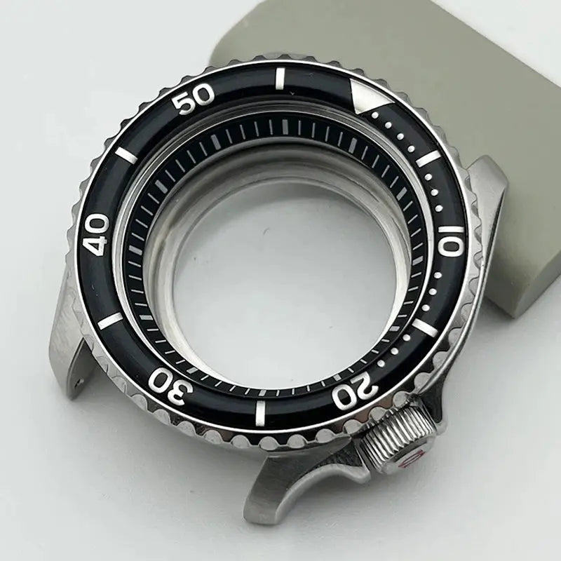 SKX007 Stainless Steel Case for NH34/NH35/NH36/4R/7S, 41mm Sapphire Mirror, 22mm Lug - STRAPS
