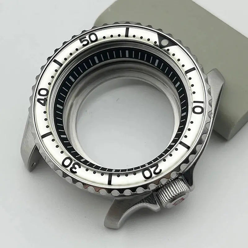 SKX007 Stainless Steel Case for NH34/NH35/NH36/4R/7S, 41mm Sapphire Mirror, 22mm Lug - STRAPS