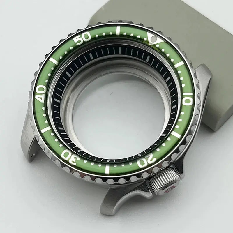 SKX007 Stainless Steel Case for NH34/NH35/NH36/4R/7S, 41mm Sapphire Mirror, 22mm Lug - STRAPS