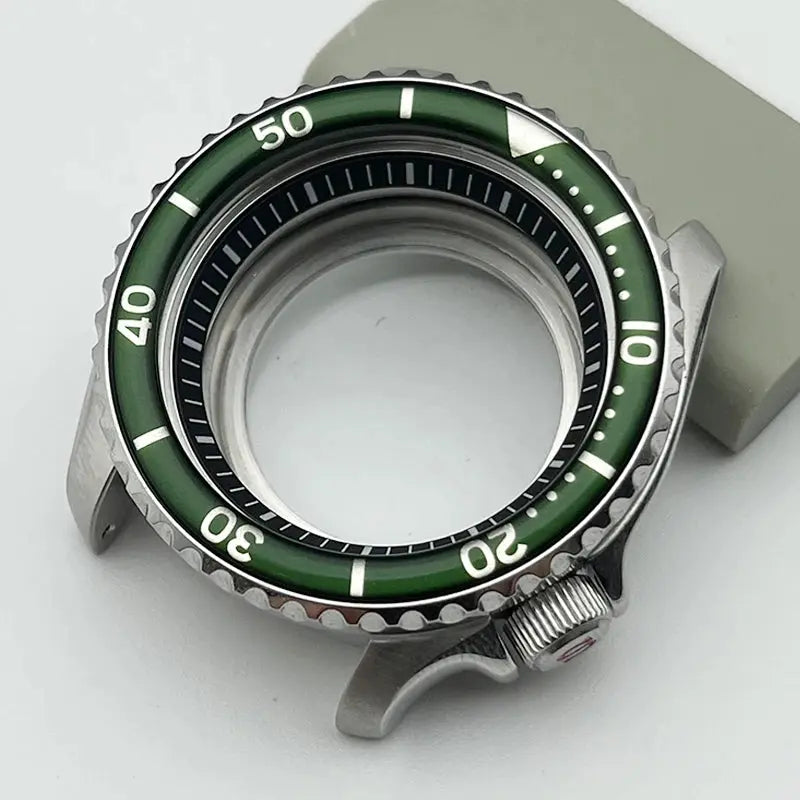 SKX007 Stainless Steel Case for NH34/NH35/NH36/4R/7S, 41mm Sapphire Mirror, 22mm Lug - STRAPS