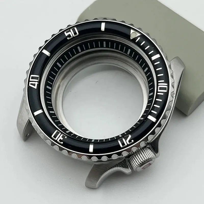 SKX007 Stainless Steel Case for NH34/NH35/NH36/4R/7S, 41mm Sapphire Mirror, 22mm Lug - STRAPS